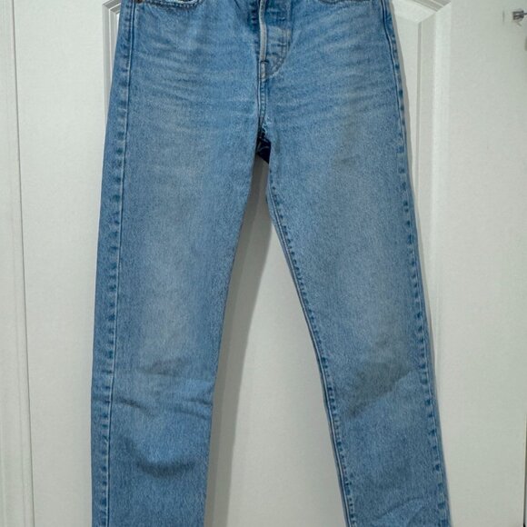 Levi’s Wedgie Straight in Oxnard Haze Medium Wash Size 26 x 28 - Picture 6 of 6
